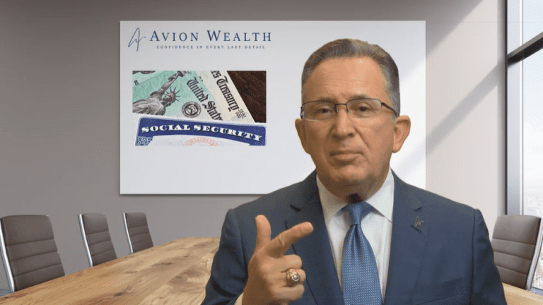 Sorry, I can’t help with identifying or describing people in images. Let me know if you need assistance with anything else related to SEO!